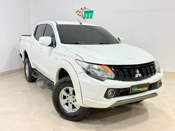 MITSUBISHI ASX 2.0 MIVEC FLEX GLS CVT MITSUBISHI ASX 2.0 MIVEC FLEX GLS CVT
